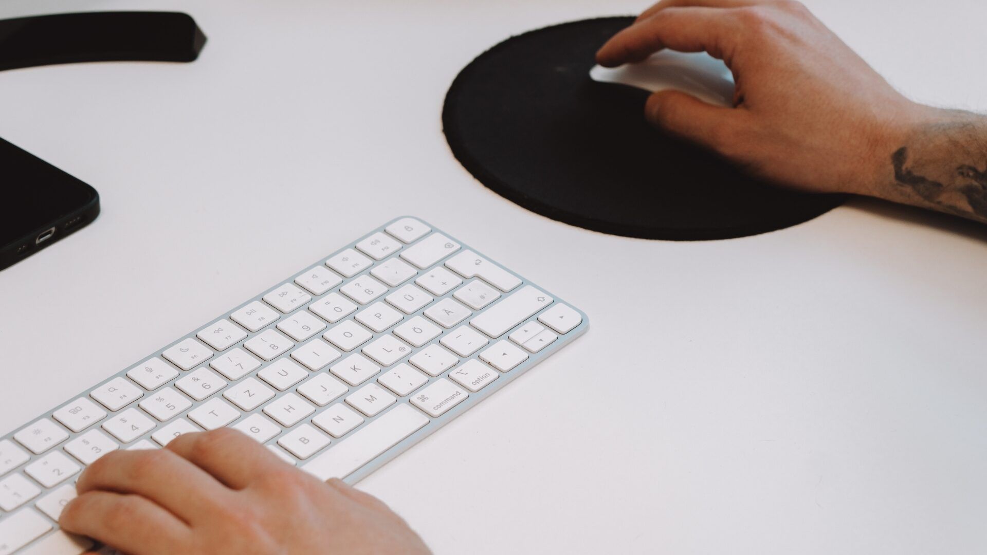 Artikel von SETTARIOUS zu Branding, Webdesign und Social Media.